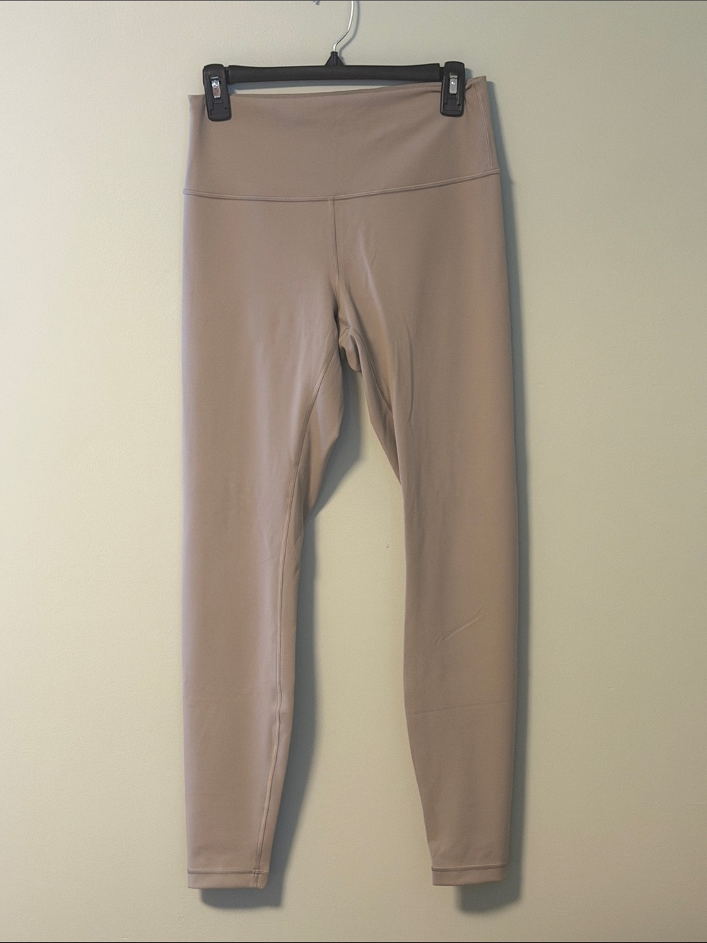 Lululemon Women’s Leggings in Grey